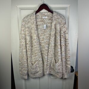 Maurice’s long sleeve open front shimming cardigan.‎ NWT